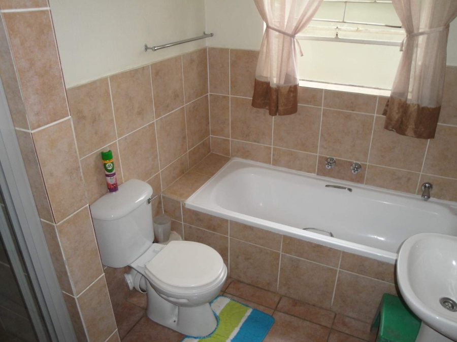 3 Bedroom Property for Sale in Heuwelsig Estate Gauteng