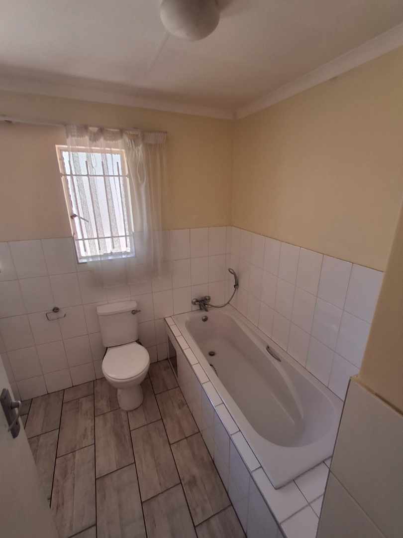 3 Bedroom Property for Sale in Wierdapark Gauteng