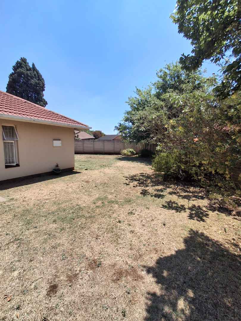 3 Bedroom Property for Sale in Wierdapark Gauteng