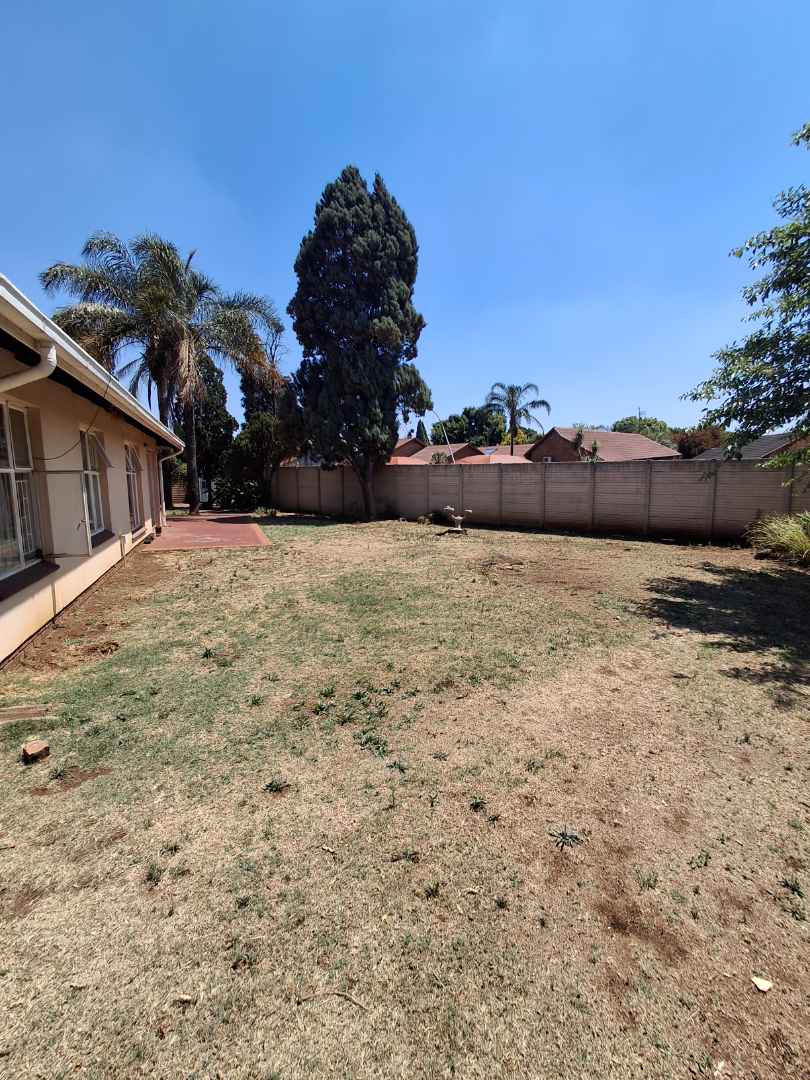 3 Bedroom Property for Sale in Wierdapark Gauteng