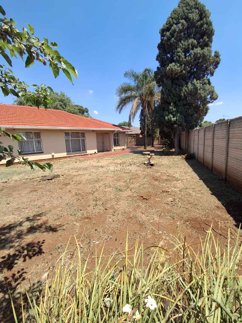 3 Bedroom Property for Sale in Wierdapark Gauteng