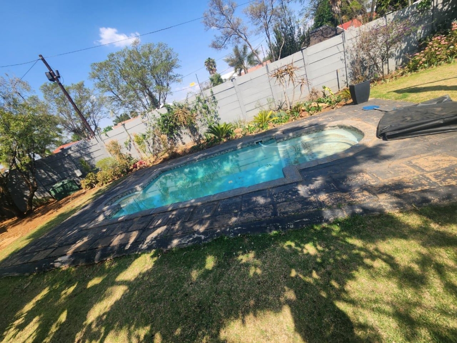 To Let 5 Bedroom Property for Rent in Wilgeheuwel Gauteng