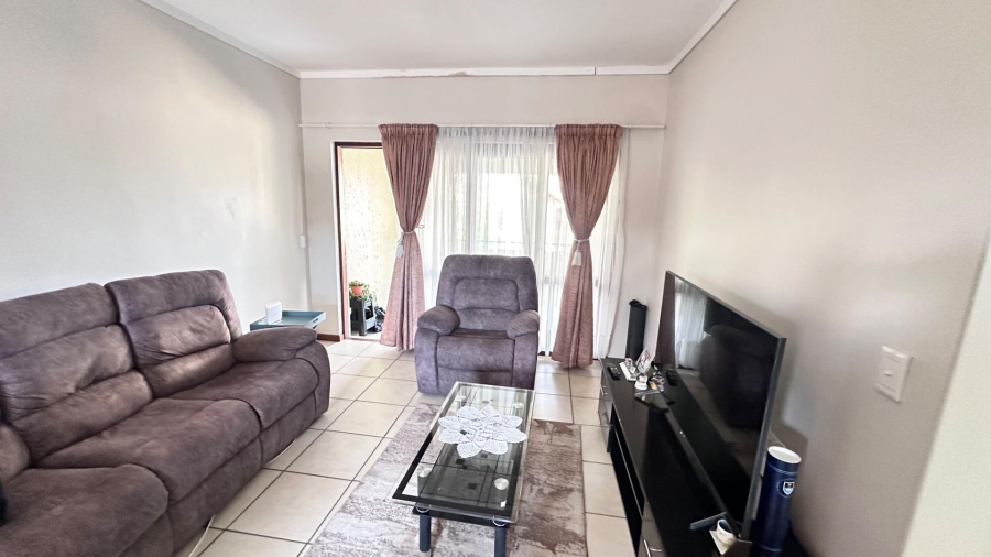 To Let 1 Bedroom Property for Rent in Broadacres Gauteng
