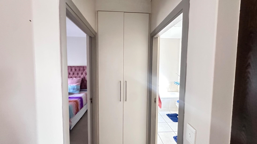 To Let 1 Bedroom Property for Rent in Broadacres Gauteng