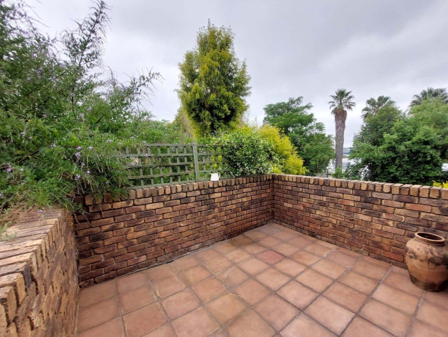 1 Bedroom Property for Sale in Strathavon Gauteng