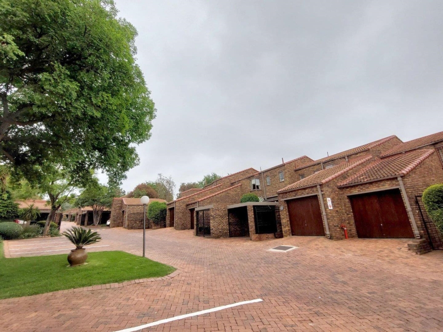 1 Bedroom Property for Sale in Strathavon Gauteng