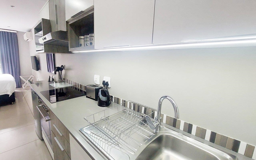 To Let 1 Bedroom Property for Rent in Rosebank Gauteng