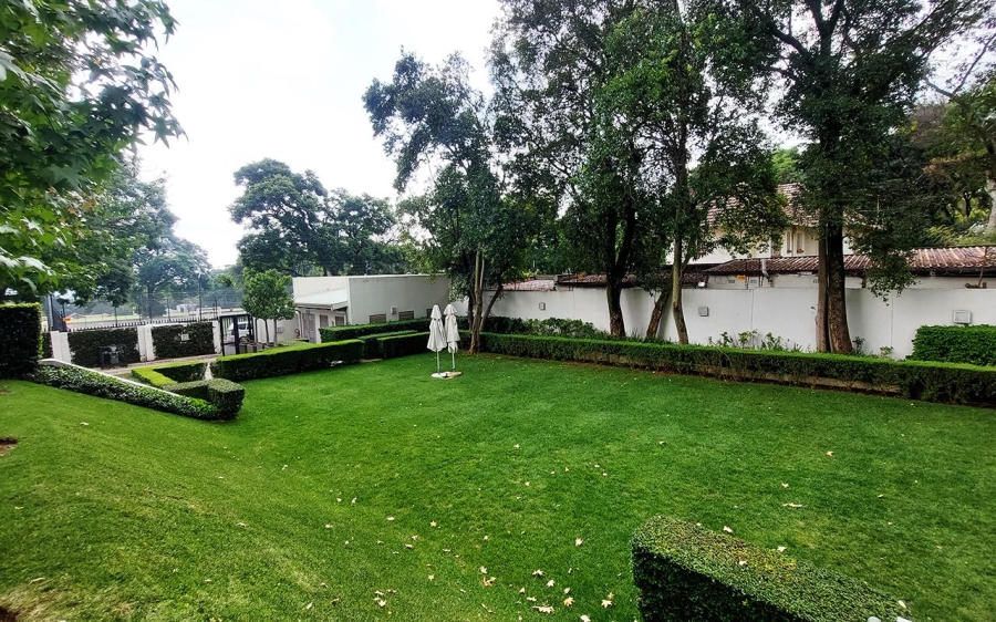 To Let 1 Bedroom Property for Rent in Rosebank Gauteng
