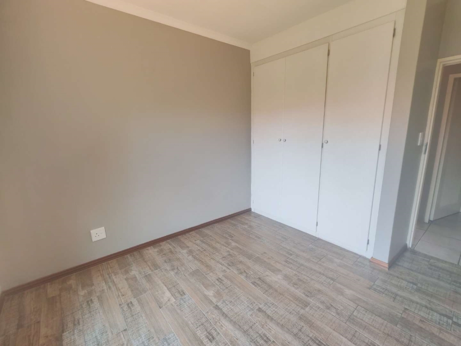 2 Bedroom Property for Sale in Amberfield Gauteng