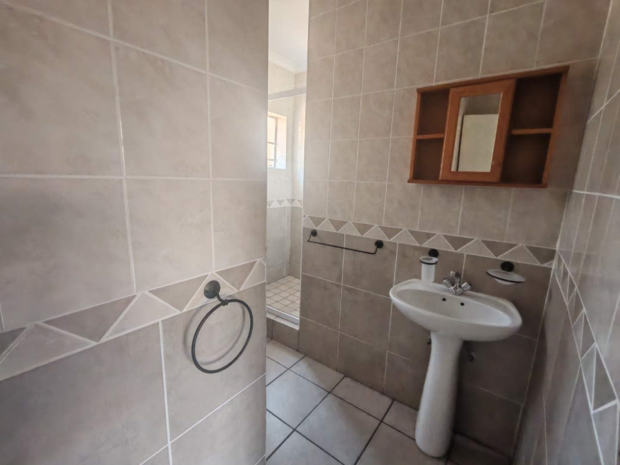 2 Bedroom Property for Sale in Amberfield Gauteng