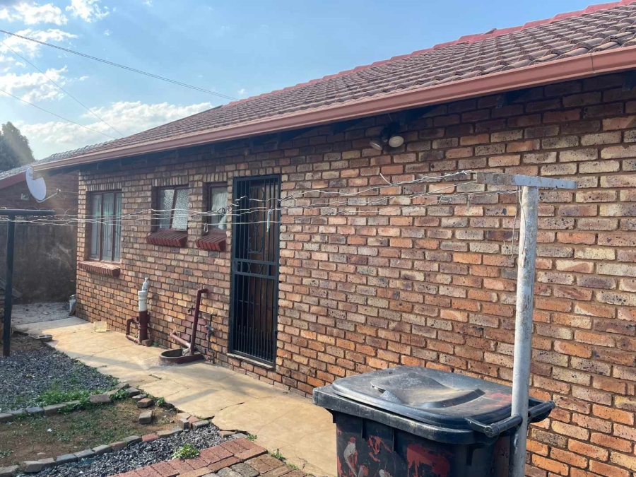 3 Bedroom Property for Sale in Nellmapius Gauteng