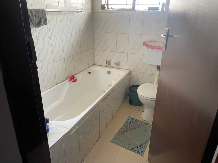 3 Bedroom Property for Sale in Nellmapius Gauteng