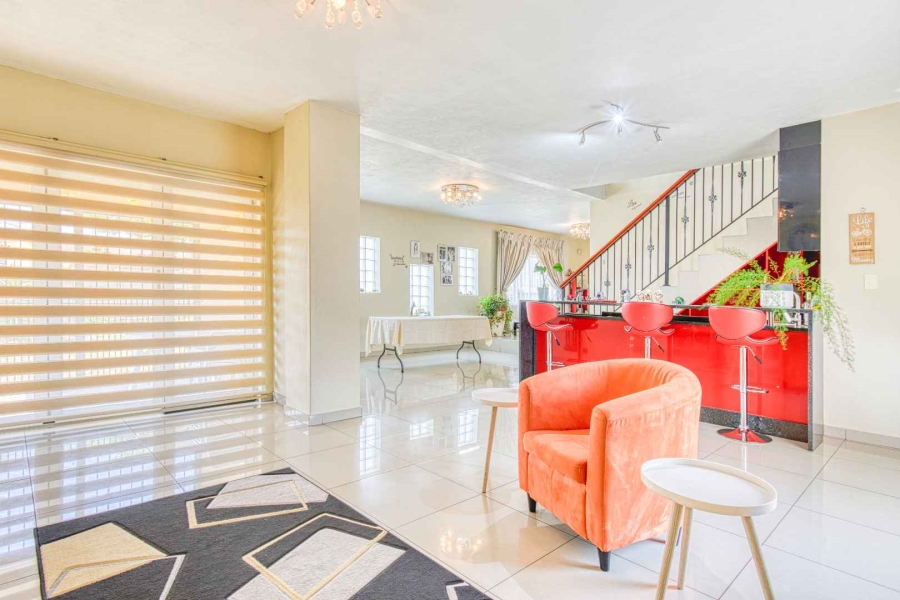 6 Bedroom Property for Sale in Elandspark Gauteng