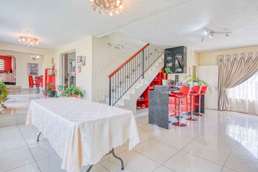 6 Bedroom Property for Sale in Elandspark Gauteng