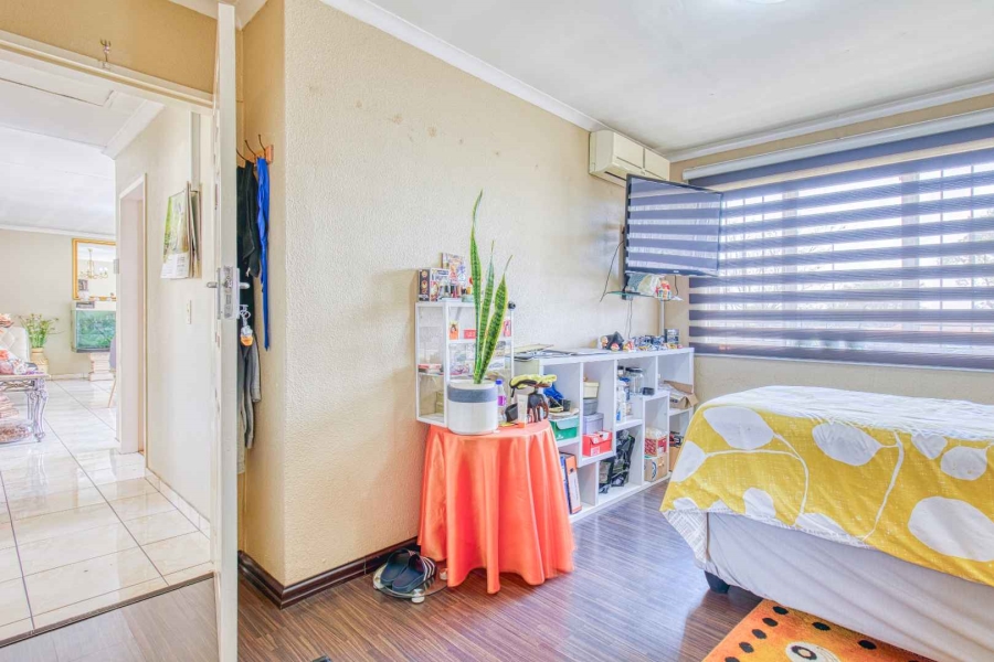 6 Bedroom Property for Sale in Elandspark Gauteng