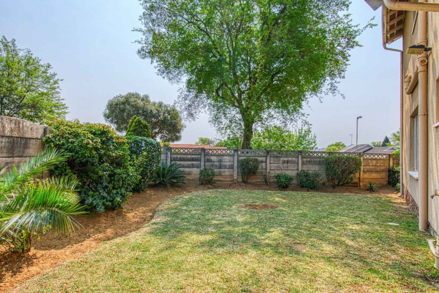 6 Bedroom Property for Sale in Elandspark Gauteng