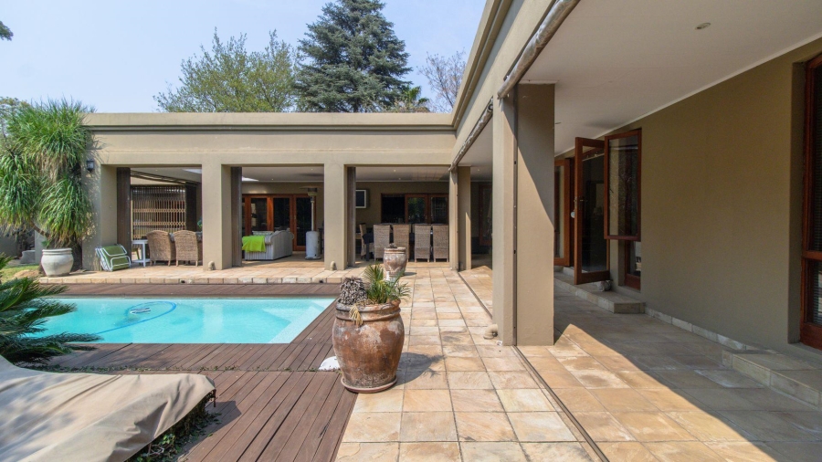 5 Bedroom Property for Sale in Glenvista Gauteng
