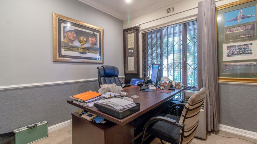 5 Bedroom Property for Sale in Glenvista Gauteng