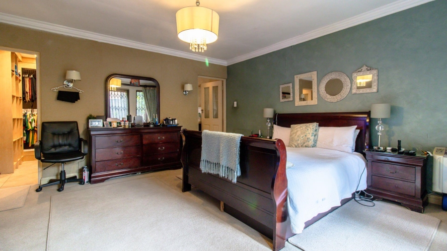 5 Bedroom Property for Sale in Glenvista Gauteng
