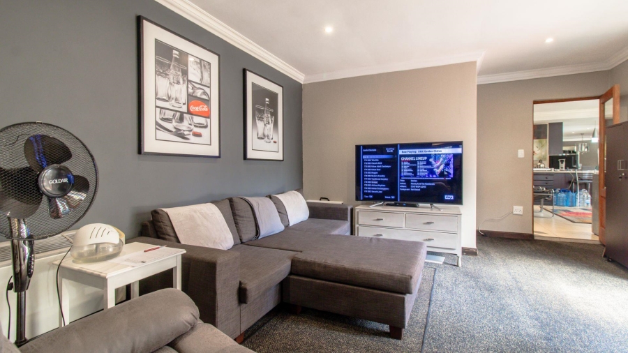 5 Bedroom Property for Sale in Glenvista Gauteng