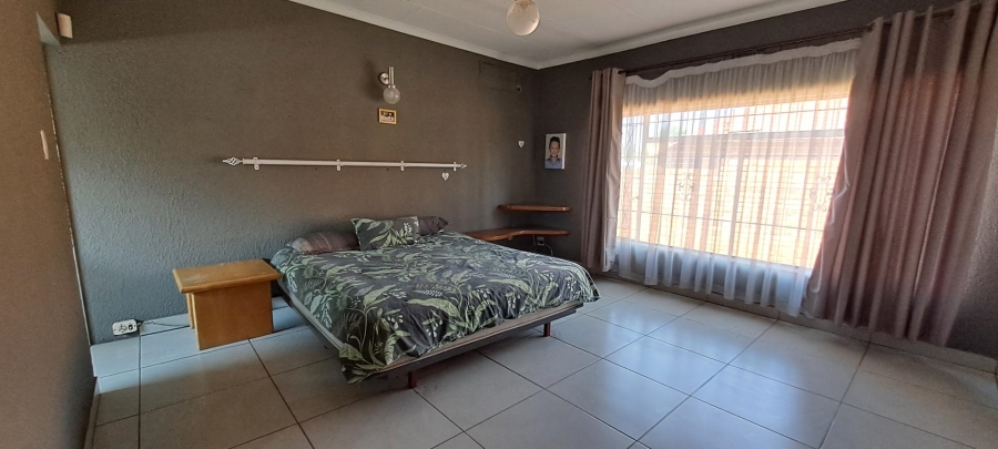 3 Bedroom Property for Sale in Brackenhurst Gauteng