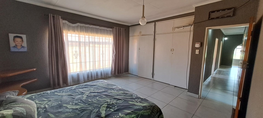 3 Bedroom Property for Sale in Brackenhurst Gauteng