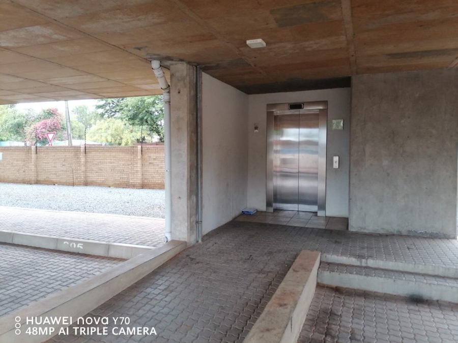 2 Bedroom Property for Sale in Pretoria North Gauteng