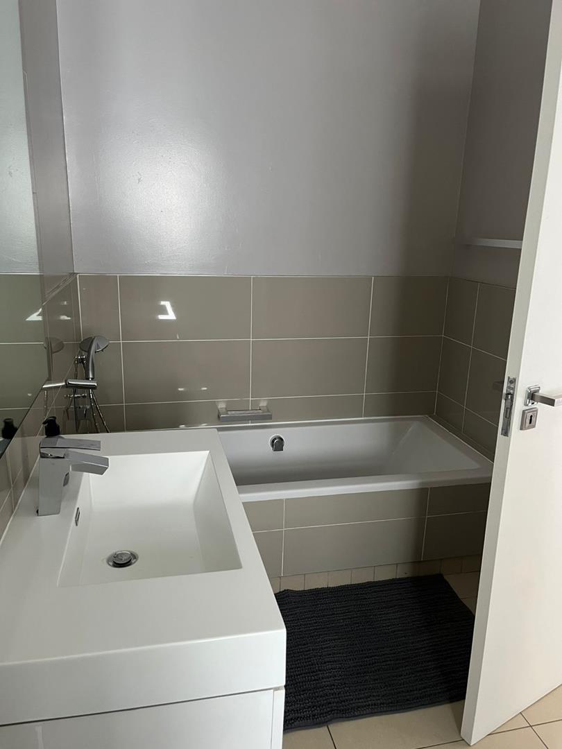 To Let 3 Bedroom Property for Rent in Oaklands Gauteng