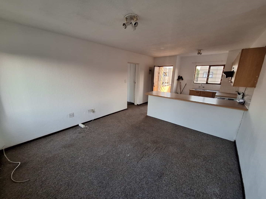 To Let 1 Bedroom Property for Rent in Weltevreden Park Gauteng