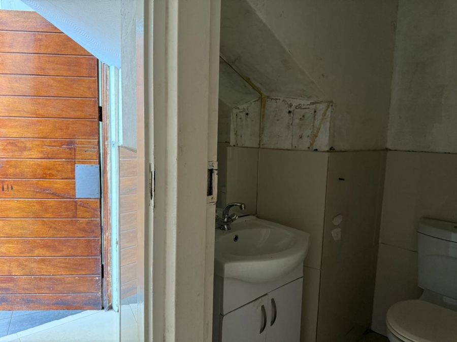 To Let commercial Property for Rent in Greenside Gauteng
