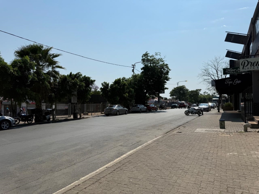 To Let commercial Property for Rent in Greenside Gauteng