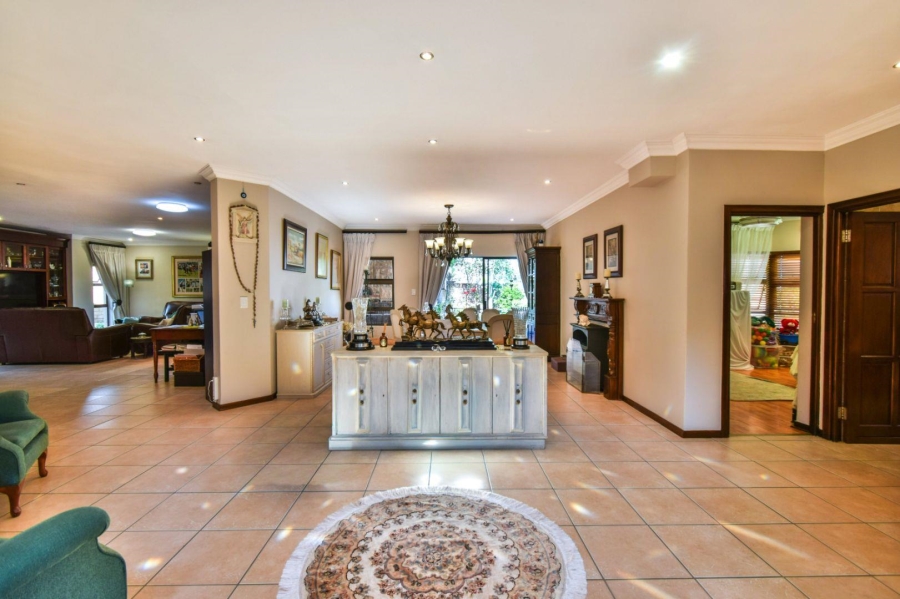 5 Bedroom Property for Sale in Midstream Estate Gauteng