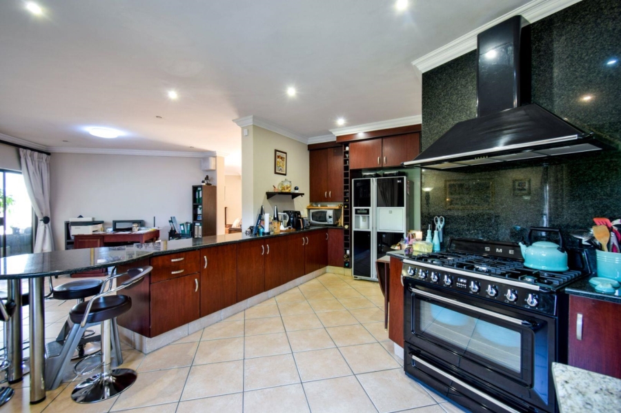 5 Bedroom Property for Sale in Midstream Estate Gauteng