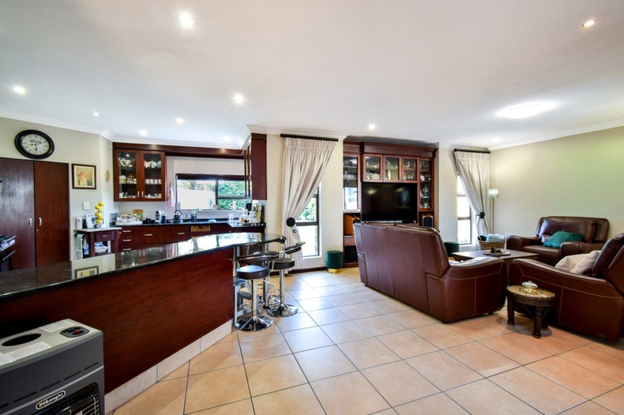 5 Bedroom Property for Sale in Midstream Estate Gauteng