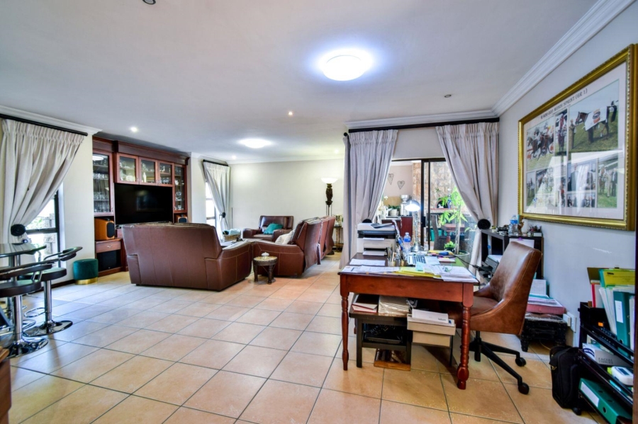 5 Bedroom Property for Sale in Midstream Estate Gauteng