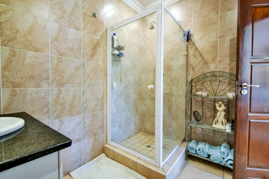 5 Bedroom Property for Sale in Midstream Estate Gauteng