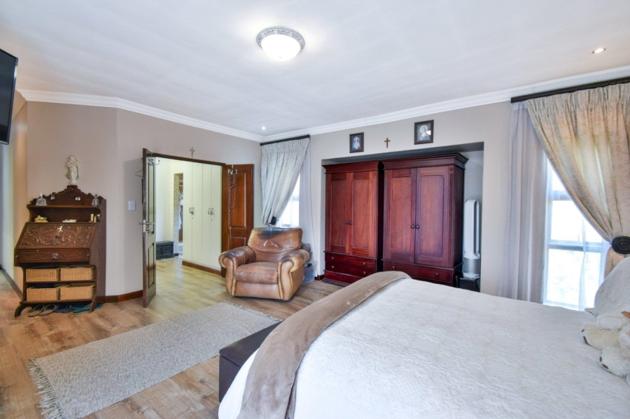 5 Bedroom Property for Sale in Midstream Estate Gauteng