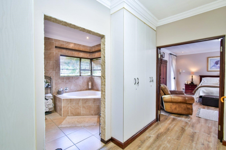 5 Bedroom Property for Sale in Midstream Estate Gauteng