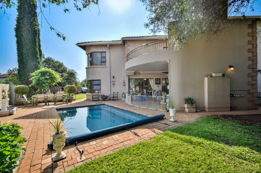 5 Bedroom Property for Sale in Midstream Estate Gauteng
