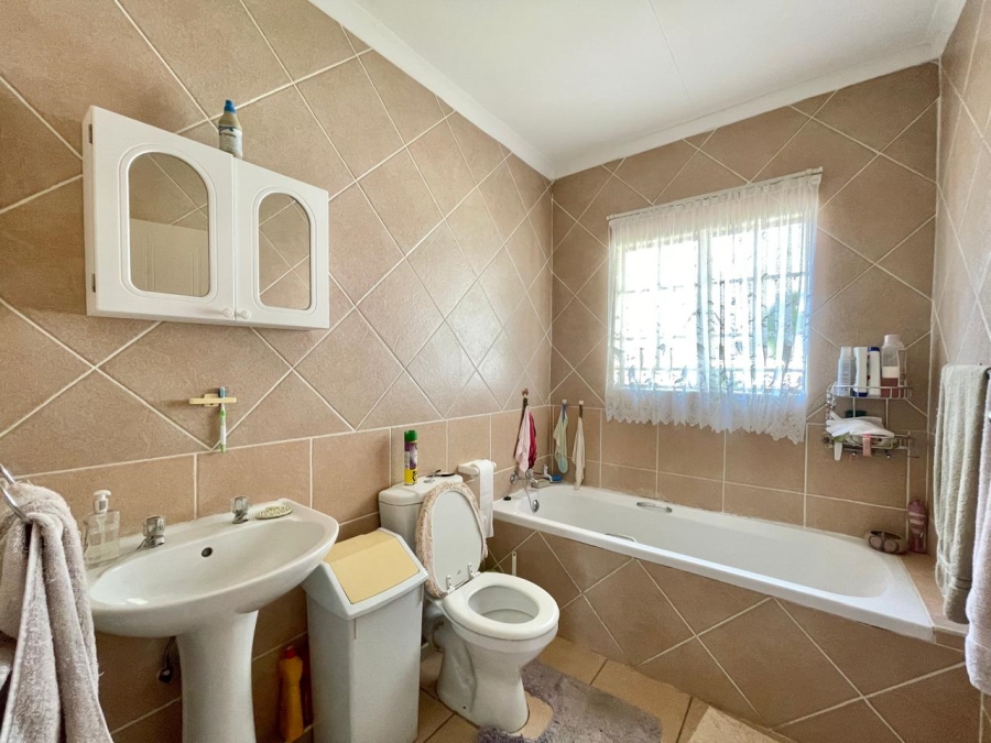 3 Bedroom Property for Sale in Theresa Park Gauteng