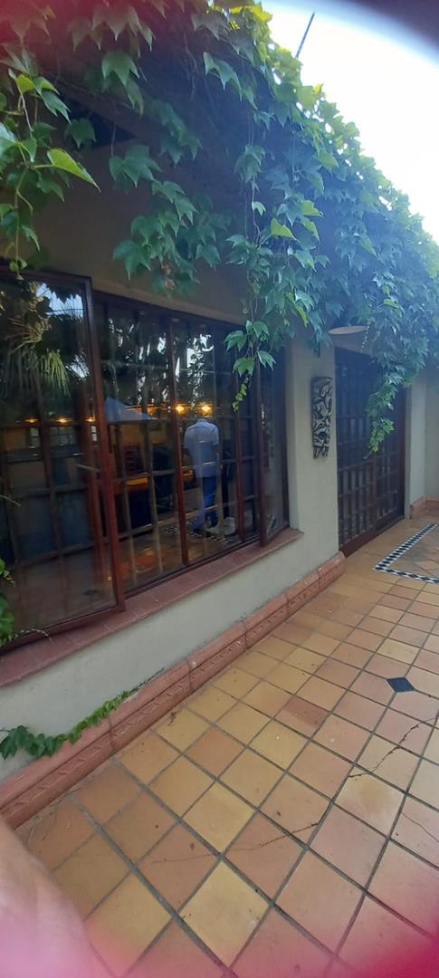 5 Bedroom Property for Sale in Vissershoek AH Gauteng