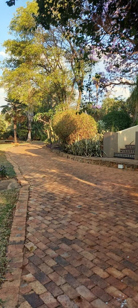 5 Bedroom Property for Sale in Vissershoek AH Gauteng