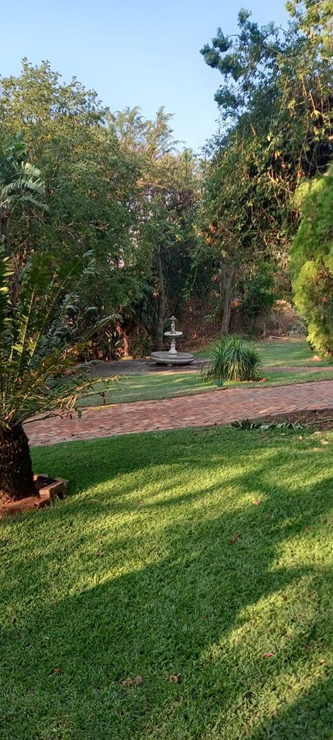 5 Bedroom Property for Sale in Vissershoek AH Gauteng