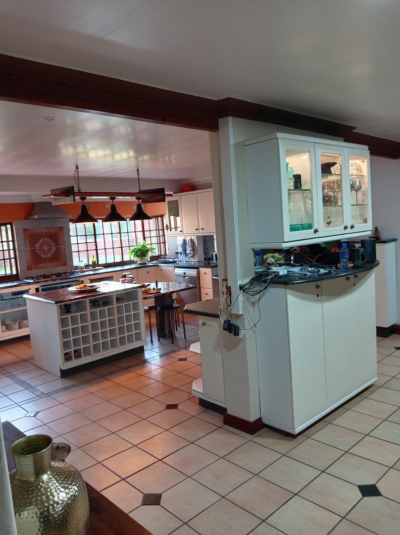 5 Bedroom Property for Sale in Vissershoek AH Gauteng