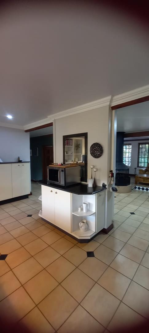5 Bedroom Property for Sale in Vissershoek AH Gauteng