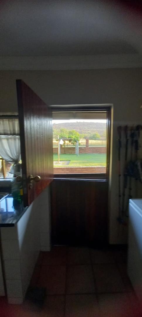 5 Bedroom Property for Sale in Vissershoek AH Gauteng