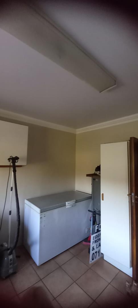 5 Bedroom Property for Sale in Vissershoek AH Gauteng