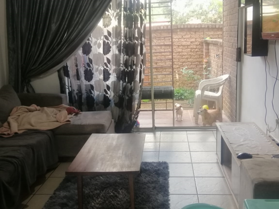 2 Bedroom Property for Sale in Mayberry Park Gauteng