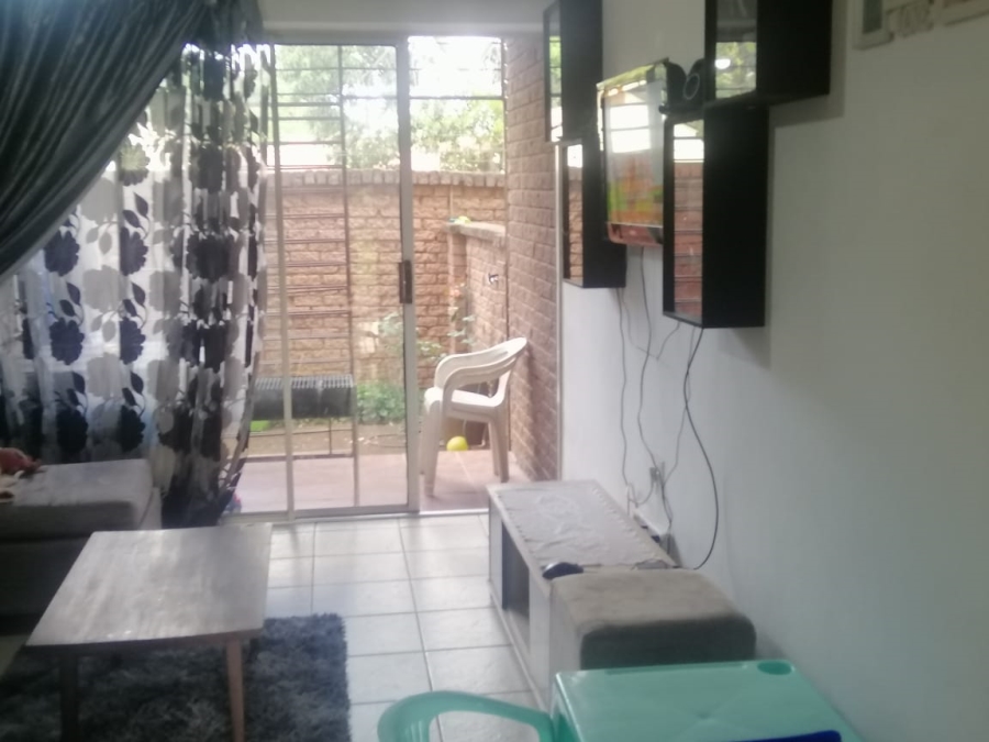 2 Bedroom Property for Sale in Mayberry Park Gauteng