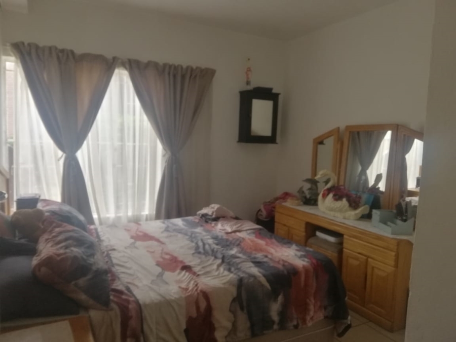 2 Bedroom Property for Sale in Mayberry Park Gauteng